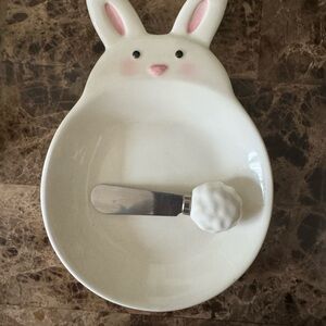 Hallmark White Bunny Plate with Spreader